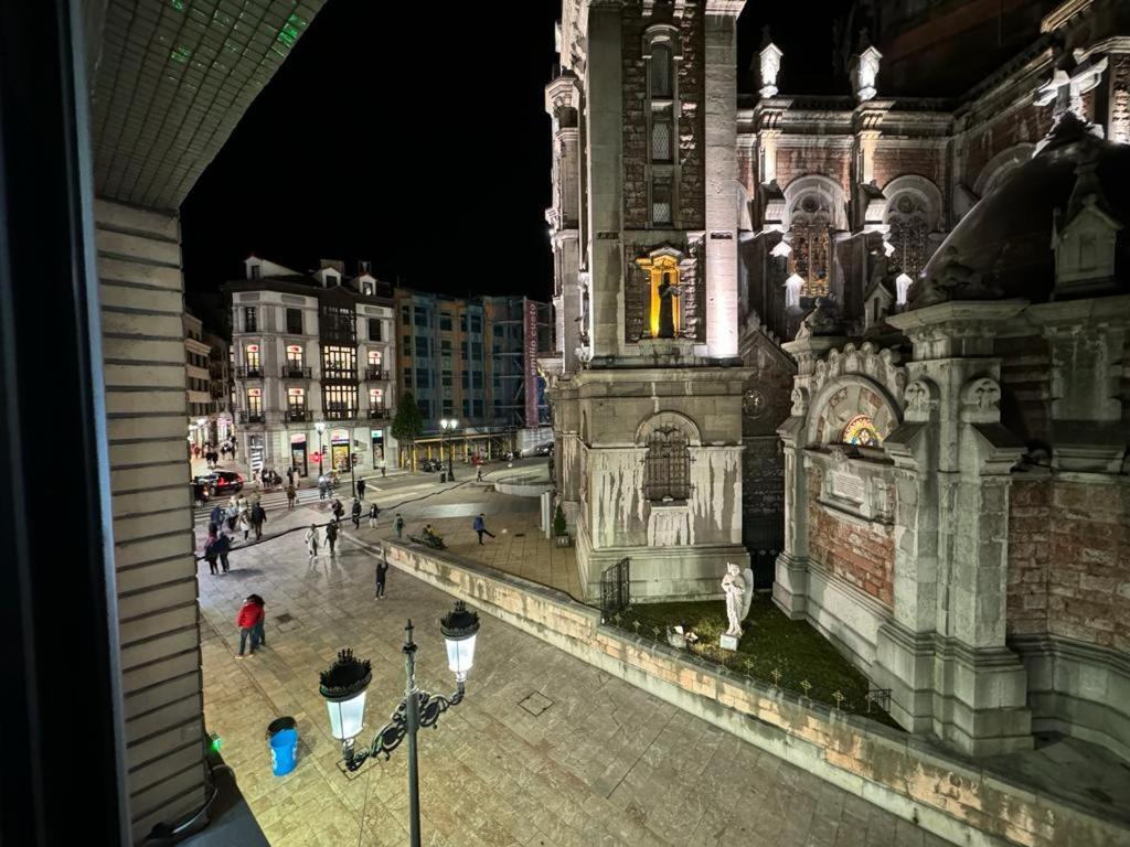 Piso Nuevo Centro Doctor Casal Appartement Oviedo Buitenkant foto