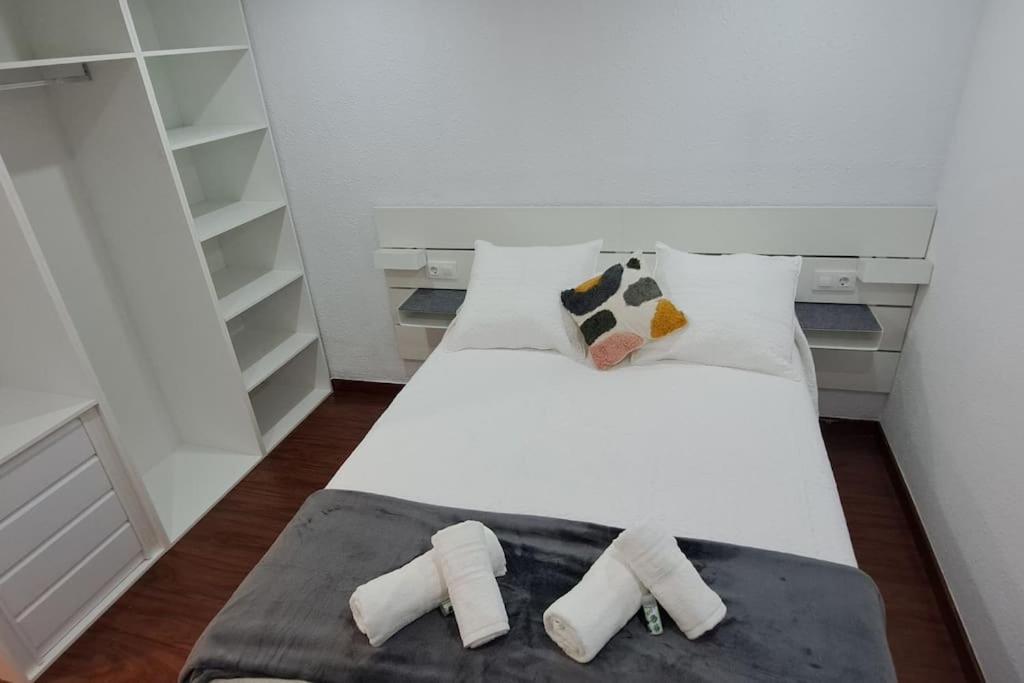 Piso Nuevo Centro Doctor Casal Appartement Oviedo Buitenkant foto