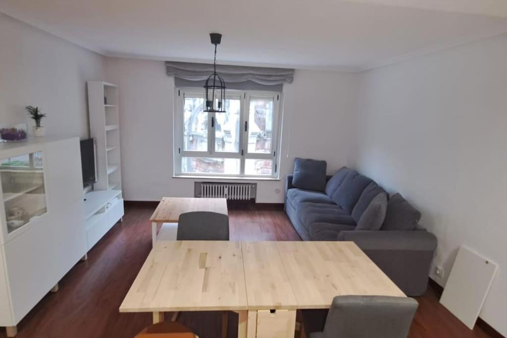 Piso Nuevo Centro Doctor Casal Appartement Oviedo Buitenkant foto